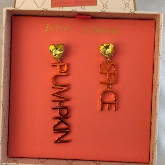 Betsey Johnson It’s Fall Y’All Orange Pumpkin Spice Mismatch Drop Earrings NIB - Picture 9 of 13